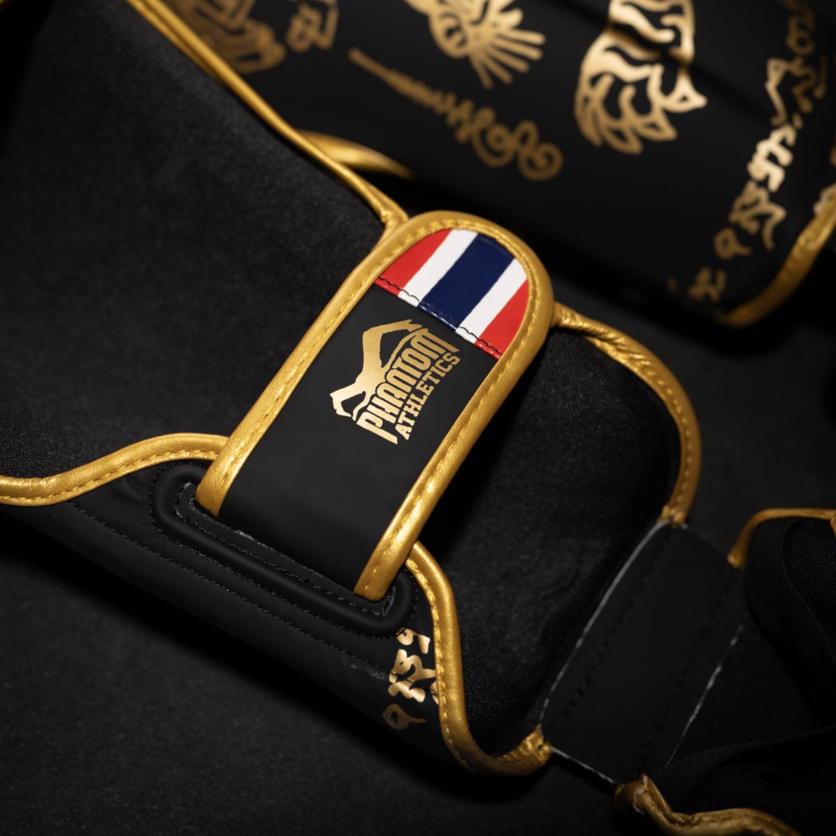 Schienbeinschutz Muay Thai - Limited Black Edition