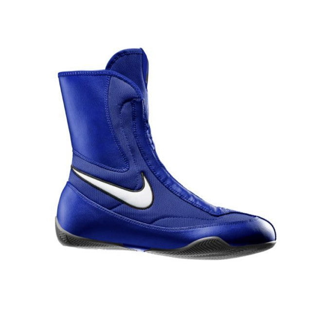 Nike Oly Mid Boxschuhe in Blau, ideal für Stabilität und Wendigkeit im Ring. Der mittelhohe Schaft gibt festen Halt, während die rutschfeste Gummisohle für optimalen Grip sorgt. Leichtes und atmungsaktives Material ermöglicht Komfort bei intensiven Trainingseinheiten und Wettkämpfen.