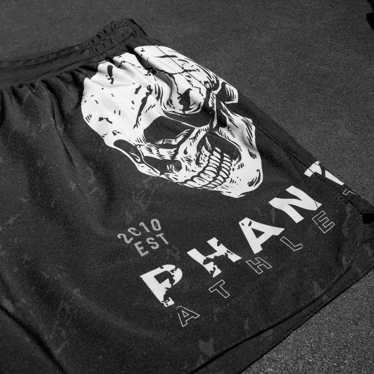 Die Fightshorts Fusion Skull wurden speziell für Kampfsportler entwickelt und bieten dank ihres leichten, reißfesten Materials höchsten Komfort. Ob beim Sparring oder Grappling – diese Shorts bieten maximale Leistung und ein einzigartiges Skull-Design für einen dominanten Auftritt.