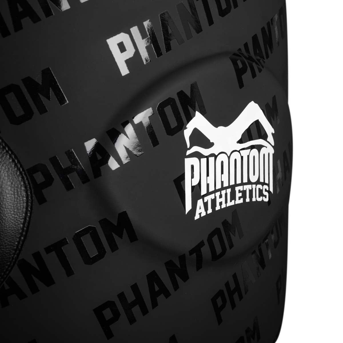 Phantom Athletics Bauchschutz - Robuste Belly Pad für Kampfsport-Training.
Gefertigt aus langlebigem Material, absorbiert dieses Belly Pad selbst harte Treffer. Essenziell für Trainer und Sportler im Boxen, MMA und Kickboxen.