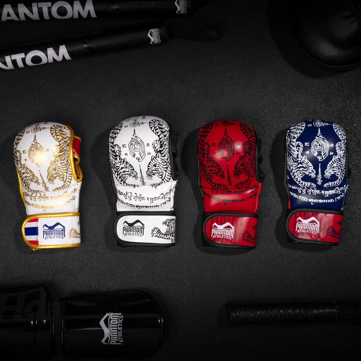 Die Phantom MMA Handschuhe im traditionellen Sak Yant Design. In vielen Farben erhältlich. Ideal für dein Thaibox und MMA Training. 