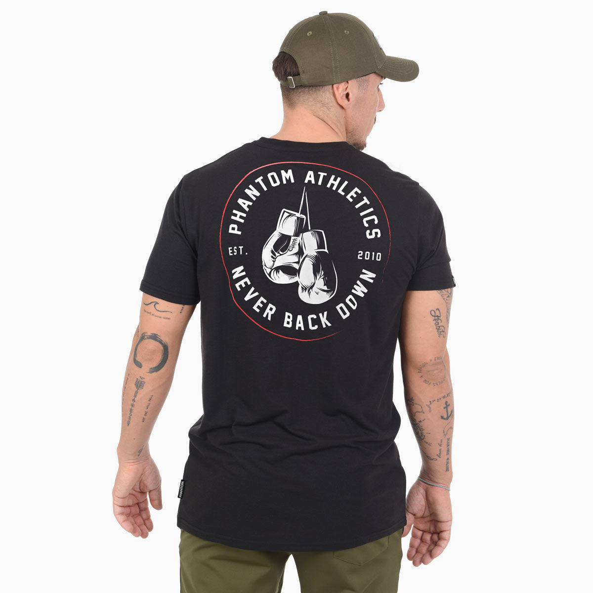 T-Shirt Never Back Down - Schwarz