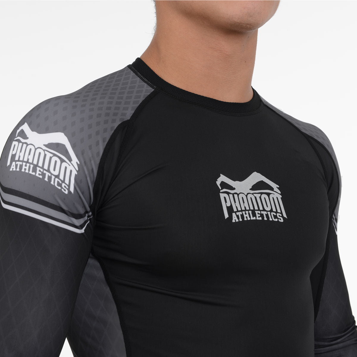 Storm Nitro Langarm Rashguard von Phantom Athletics – perfekt für Ringer, MMA-Athleten und Grappler. Atmungsaktives Material sorgt für maximalen Komfort und Performance.