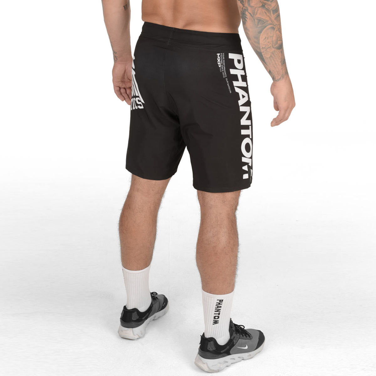 Phantom MMA Flex Fightshorts. Perfekte Passform, Style und maximale Flexibilität für deinen Kampfsport. Egal ob MMA, BJJ oder Muay Thai. 