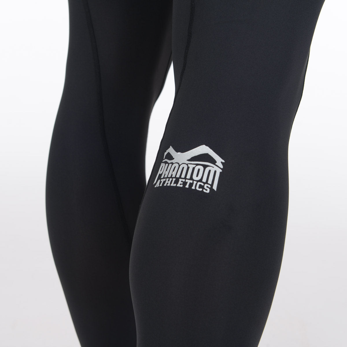 Kampfsport Legging von Phantom für Training und Wettkampf. Überragende Qualität, Komfort und Haltbarkeit im BJJ, MMA, Ringen und Kickboxen.